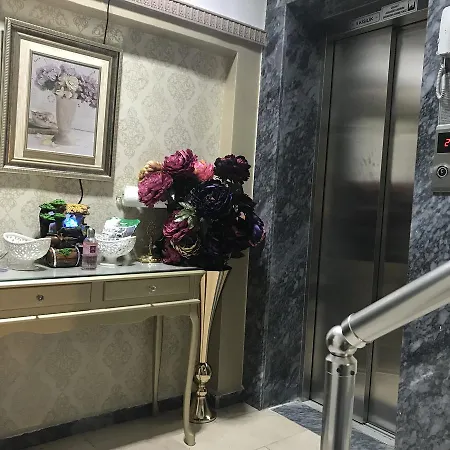 Mina Aparthotel